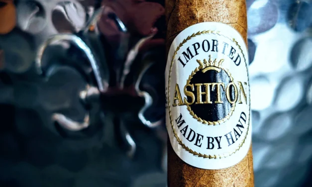 Ashton Classic – Corona (5.5 x 44)