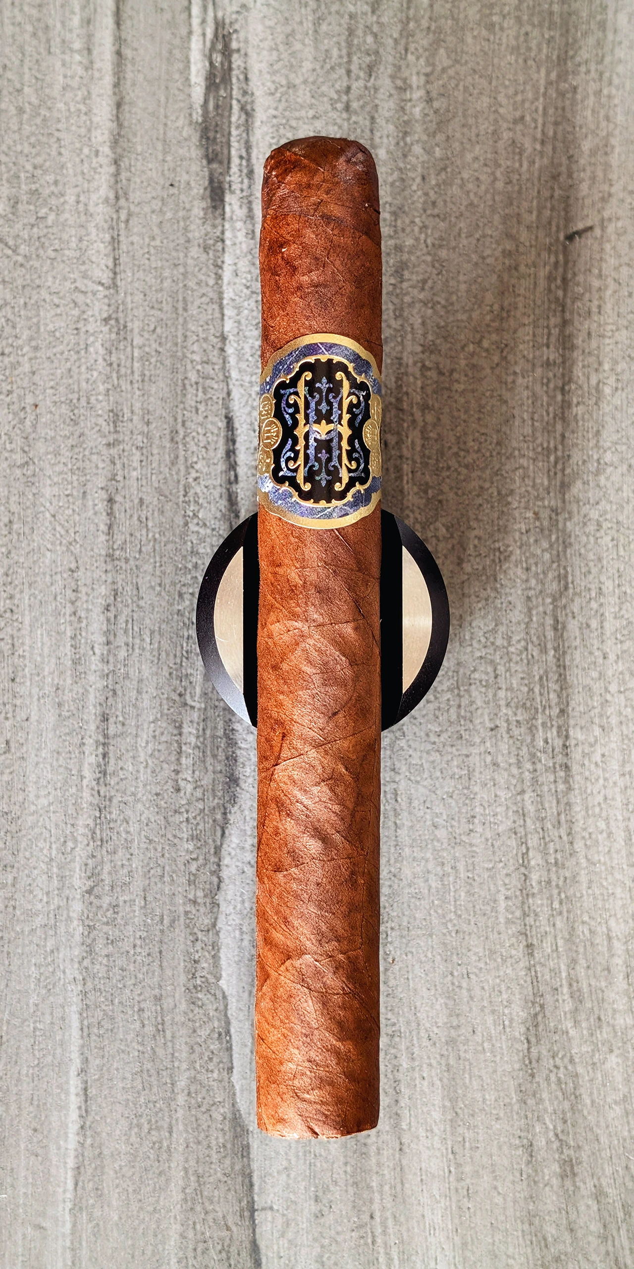 Avowed Hallowed Hands - Corona Gorda (5.75 x 46)