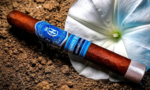 Crowned Heads Moonflower – Corona Gorda (6 x 46)