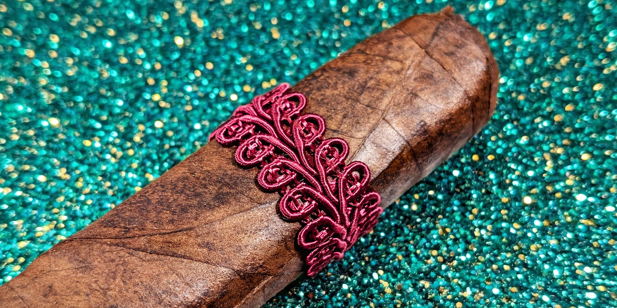 Definition Conception (Burgundy Band) – Toro (Box Press) (6.5 x 54)_HEADER_01