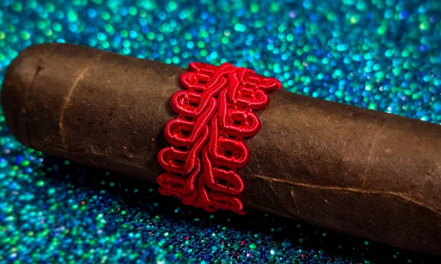 Definition Kinsman (Red Band) – Toro (6 x 50)