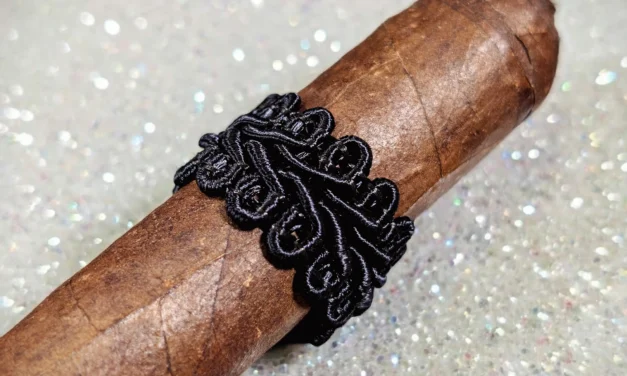 Definition Walking Stick (Black Band) – Lancero (7 x 42)