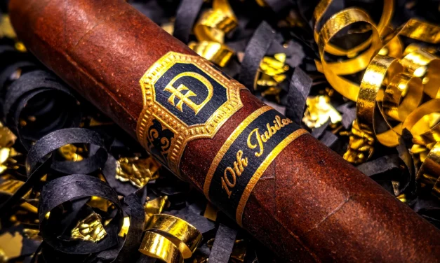 Dunbarton Tobacco & Trust 10th Jubilee – Corona Gorda (5.63 x 48)