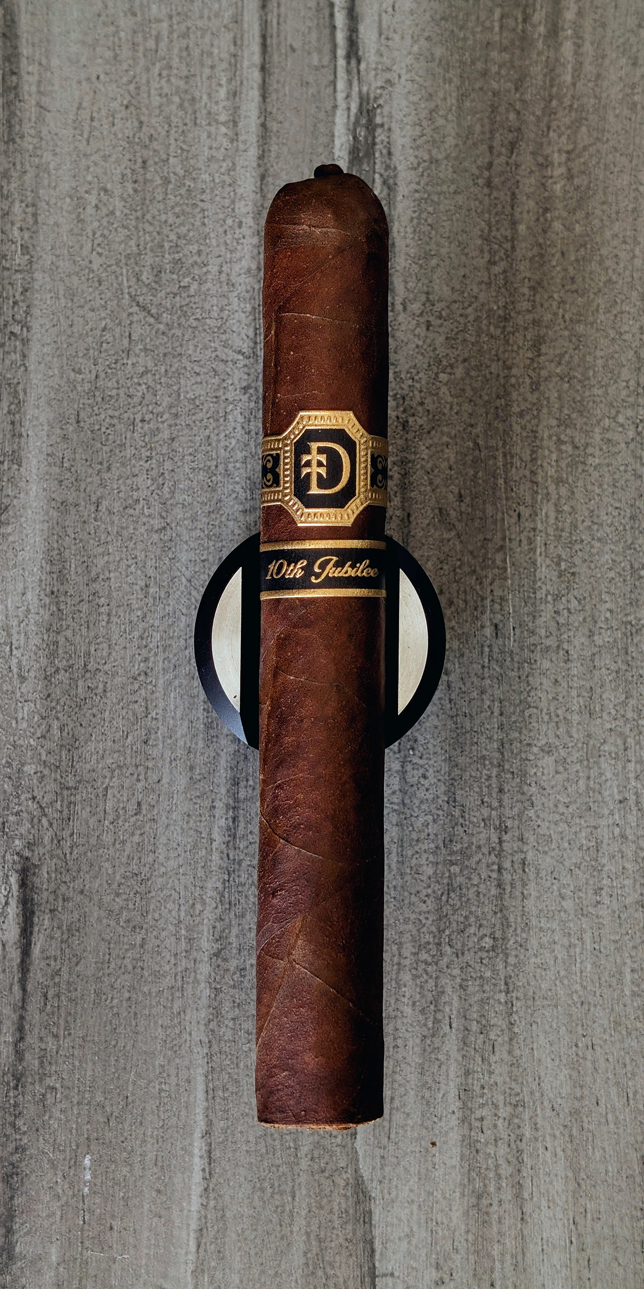 Dunbarton 10th Jubilee - Corona Gorda (5.63 x 48)