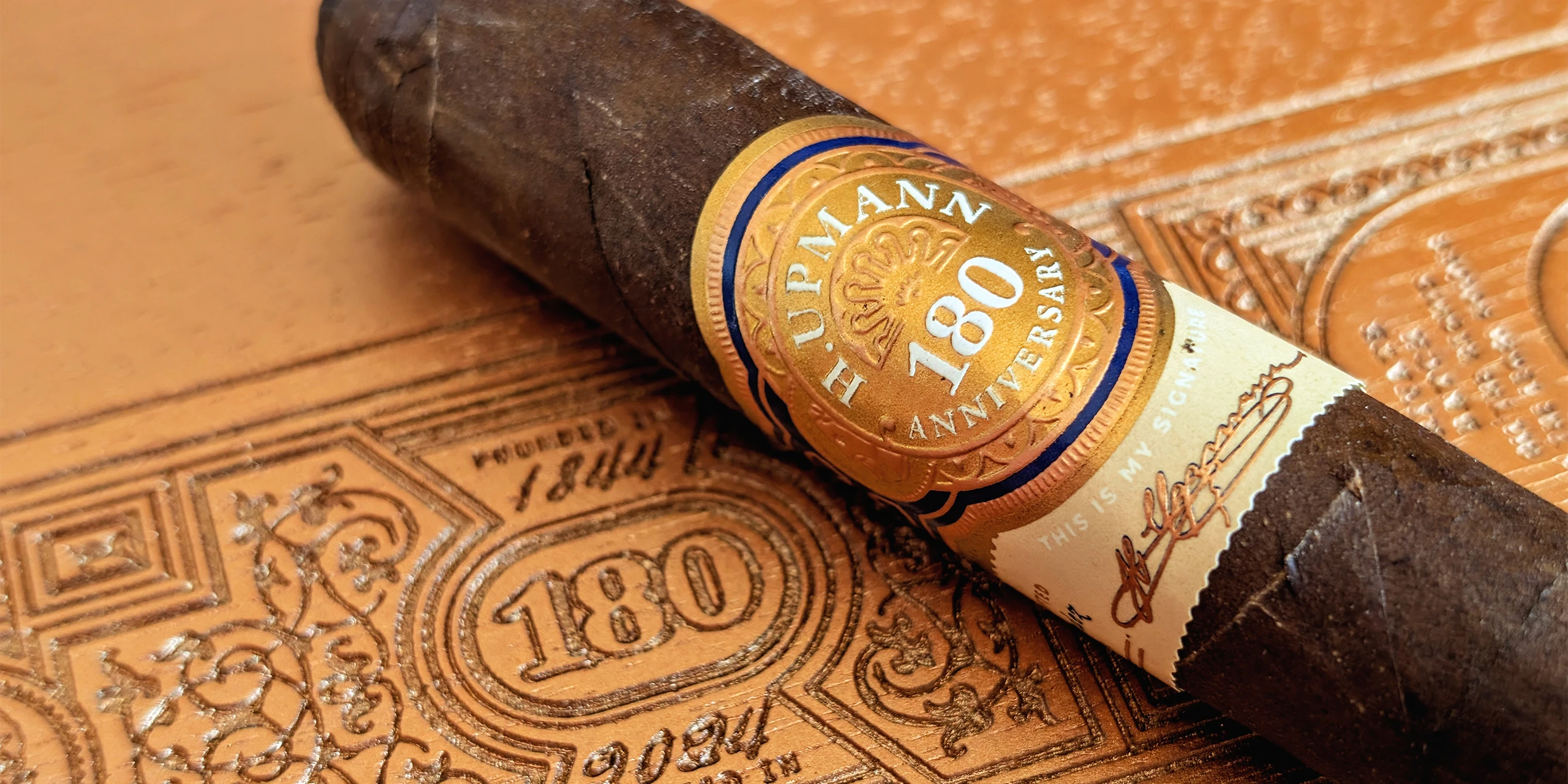 H. Upmann 180th Anniversary – Churchill (7 x 50)_HEADER_04