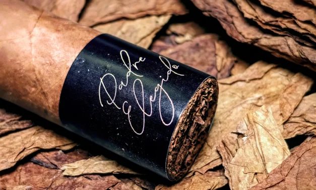 LA Cigar Collective Padre Elegido (Armorosos) – Toro (6 x 56)
