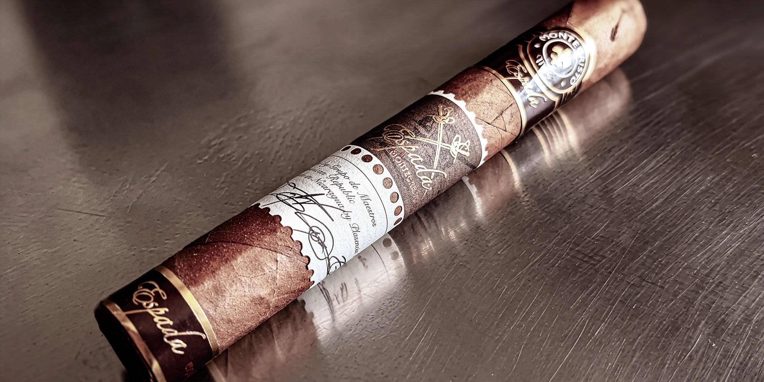 Montecristo Espada (Guard) – Toro (6 x 50)_HEADER_02