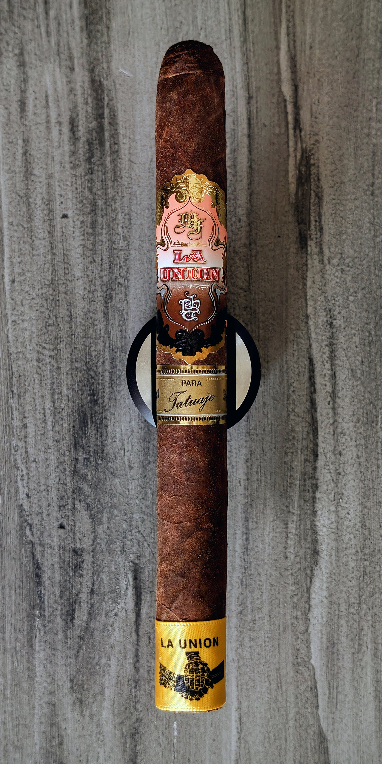 MF-T La Union - MF for Tat (Red Humidor) - Double Corona (7.25 x 50)