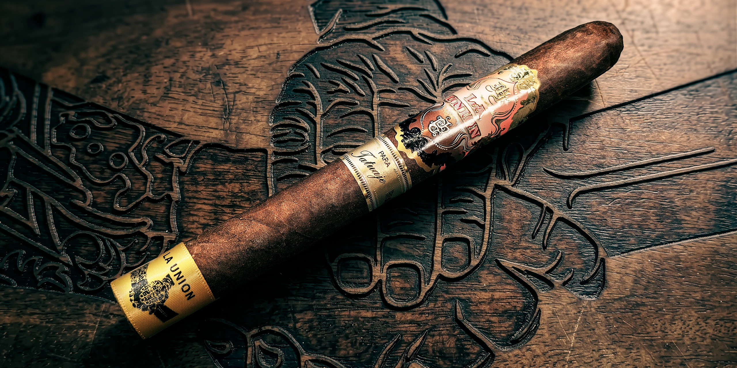 MF-T La Union – MF for Tat (Red Humidor) – Double Corona (7.25 x 50)_HEADER_01c