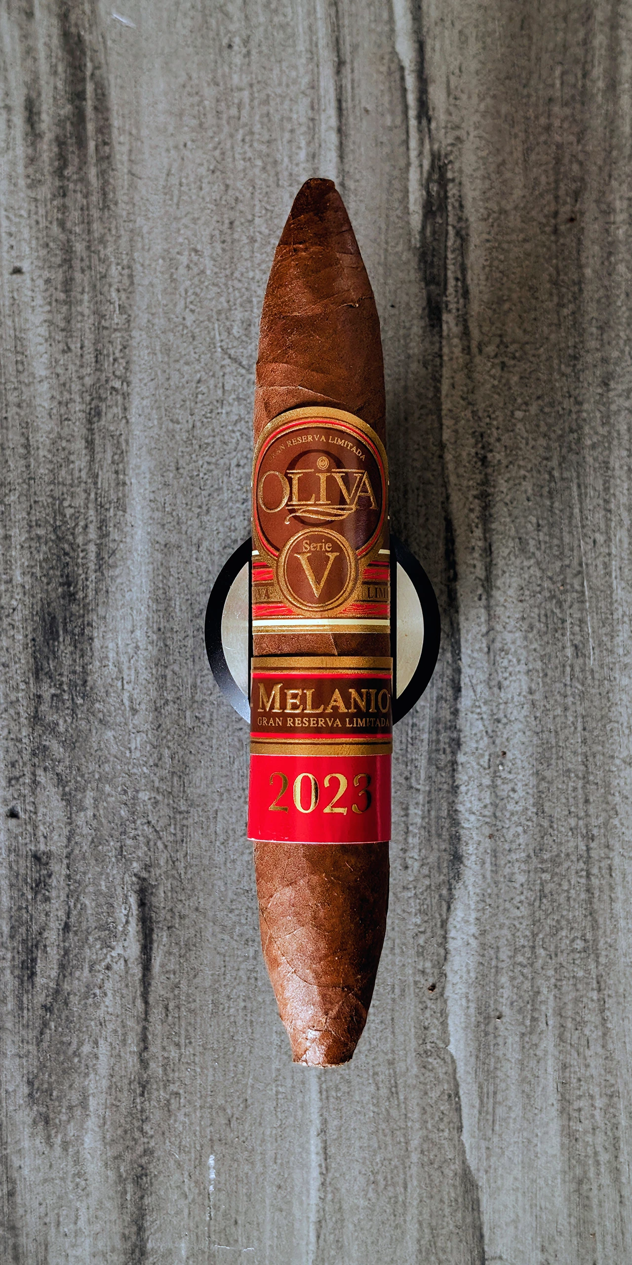 Oliva Serie V Melanio Edicion Año 2023 - Perfecto (5.5 x 54)