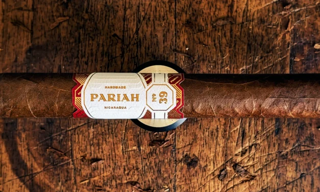 Pariah No. 39 (Red) – Super Toro (Box Press) (7 x 60)