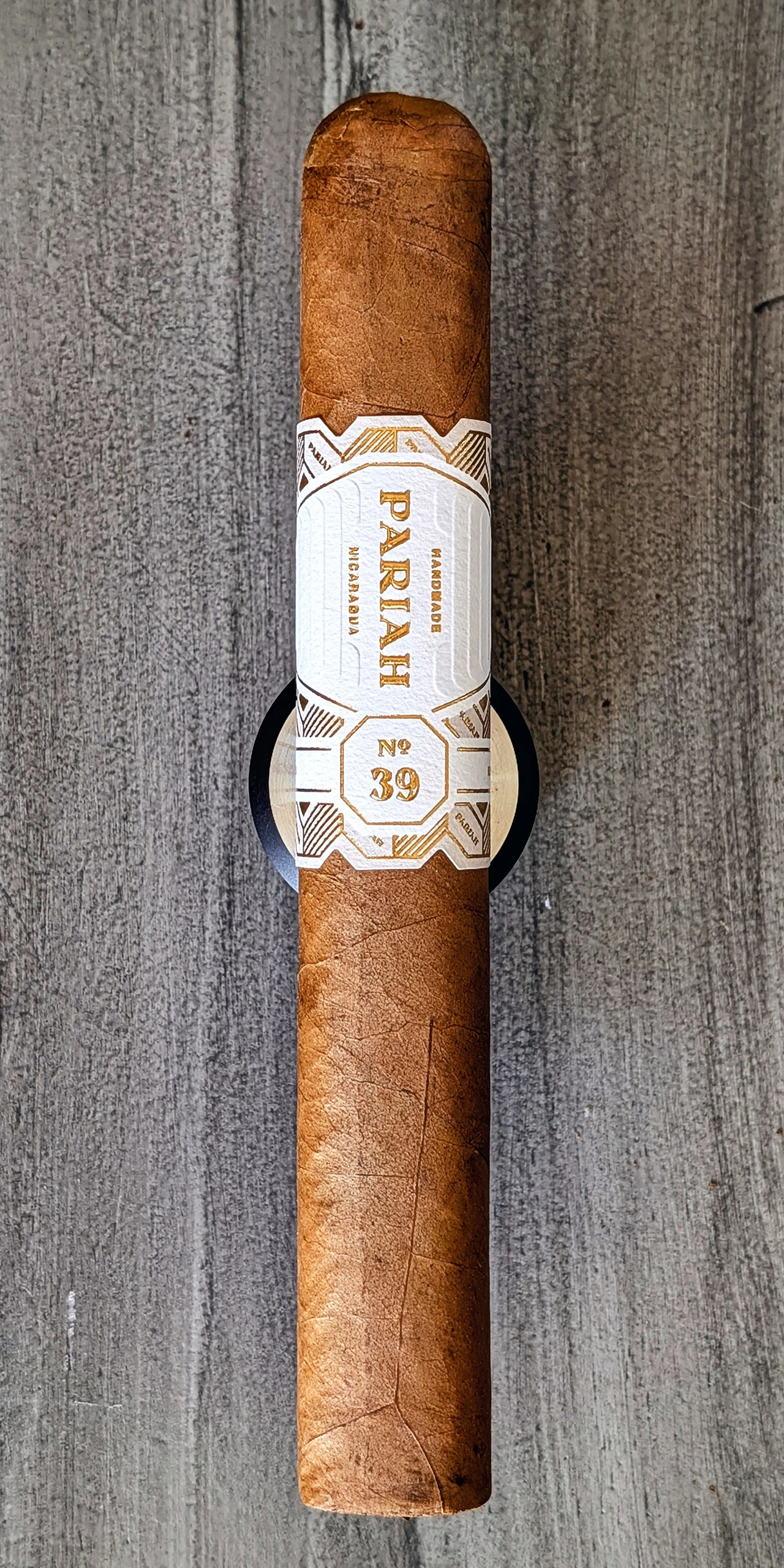Pariah No. 39 (White) - Super Toro (Box Press) (7 x 60)