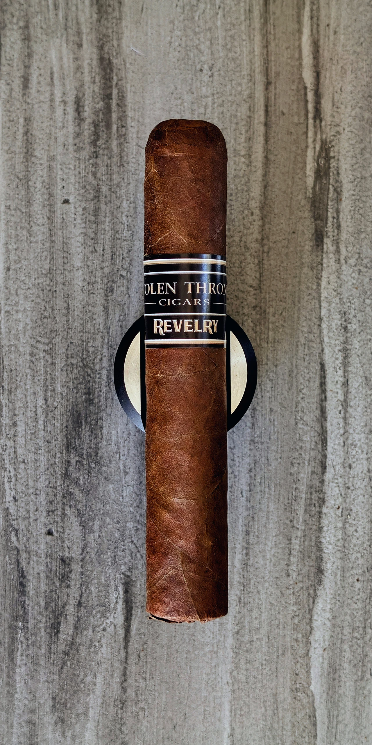 Stolen Throne Revelry - Robusto Grande (5 x 54)
