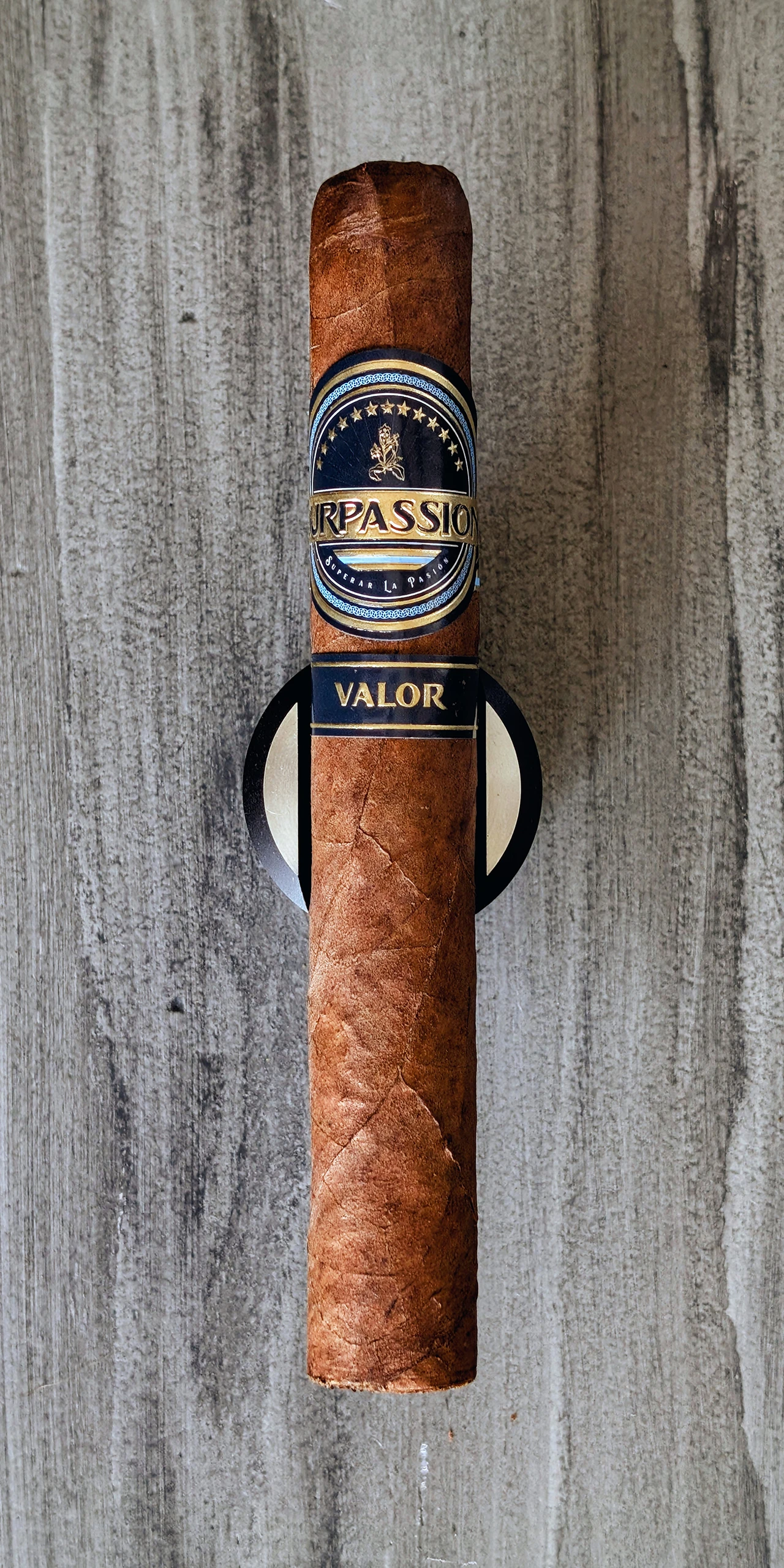 Surpassion Valor - Toro (6 x 50)