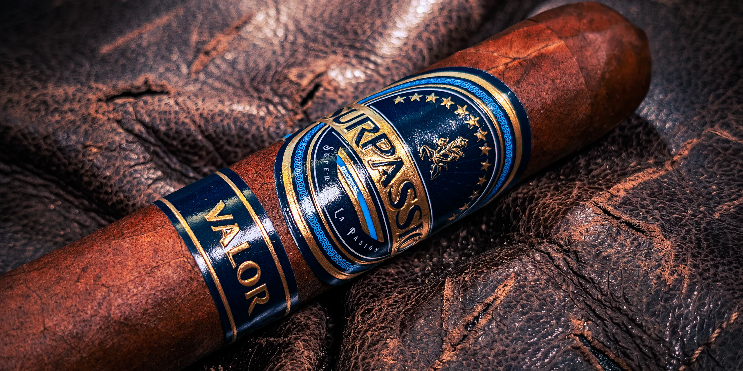 Surpassion Valor – Toro (6 x 50)_HEADER_01